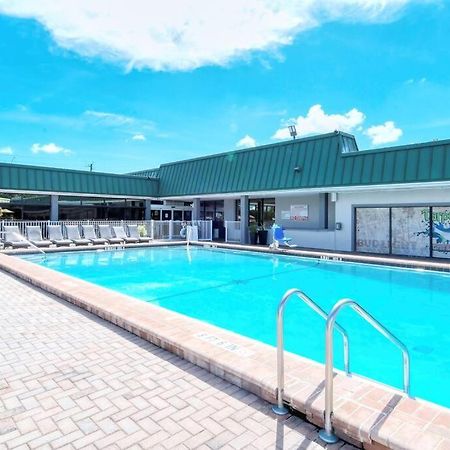 Waterfront, Pool, Tiki Bar & Grill, Gym, Location! Lägenhet Sarasota Exteriör bild