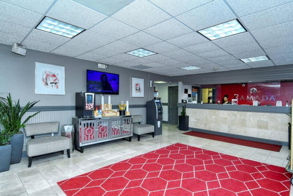 Waterfront, Pool, Tiki Bar & Grill, Gym, Location! Lägenhet Sarasota Exteriör bild